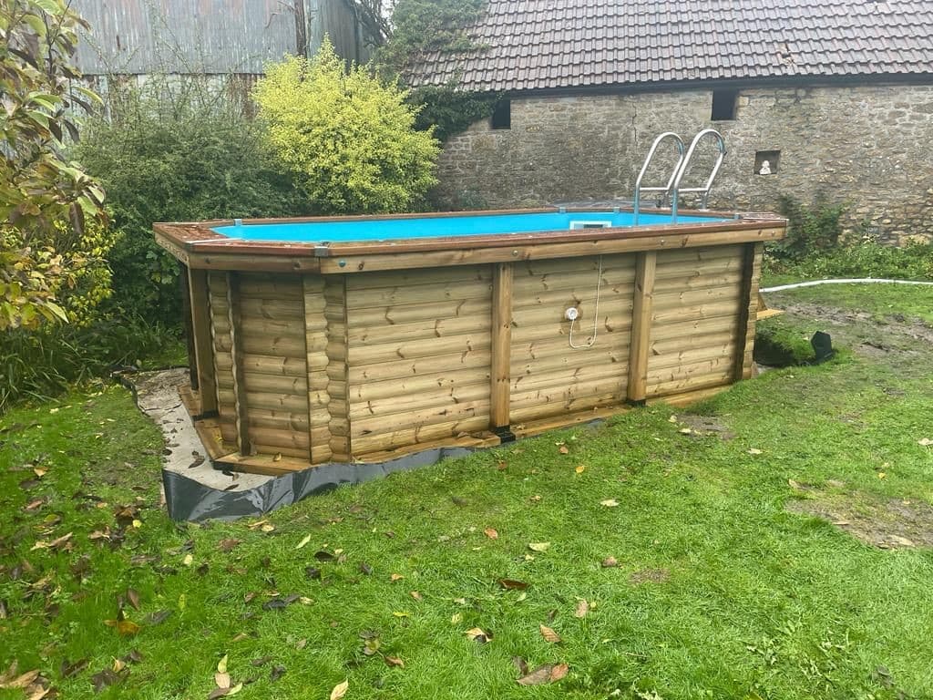 Endless Summer Wooden Pool 4.7m x 2.9m