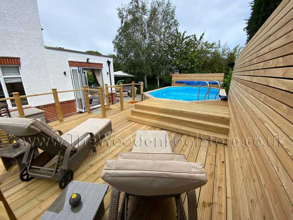 Weva 640 Wooden Pool