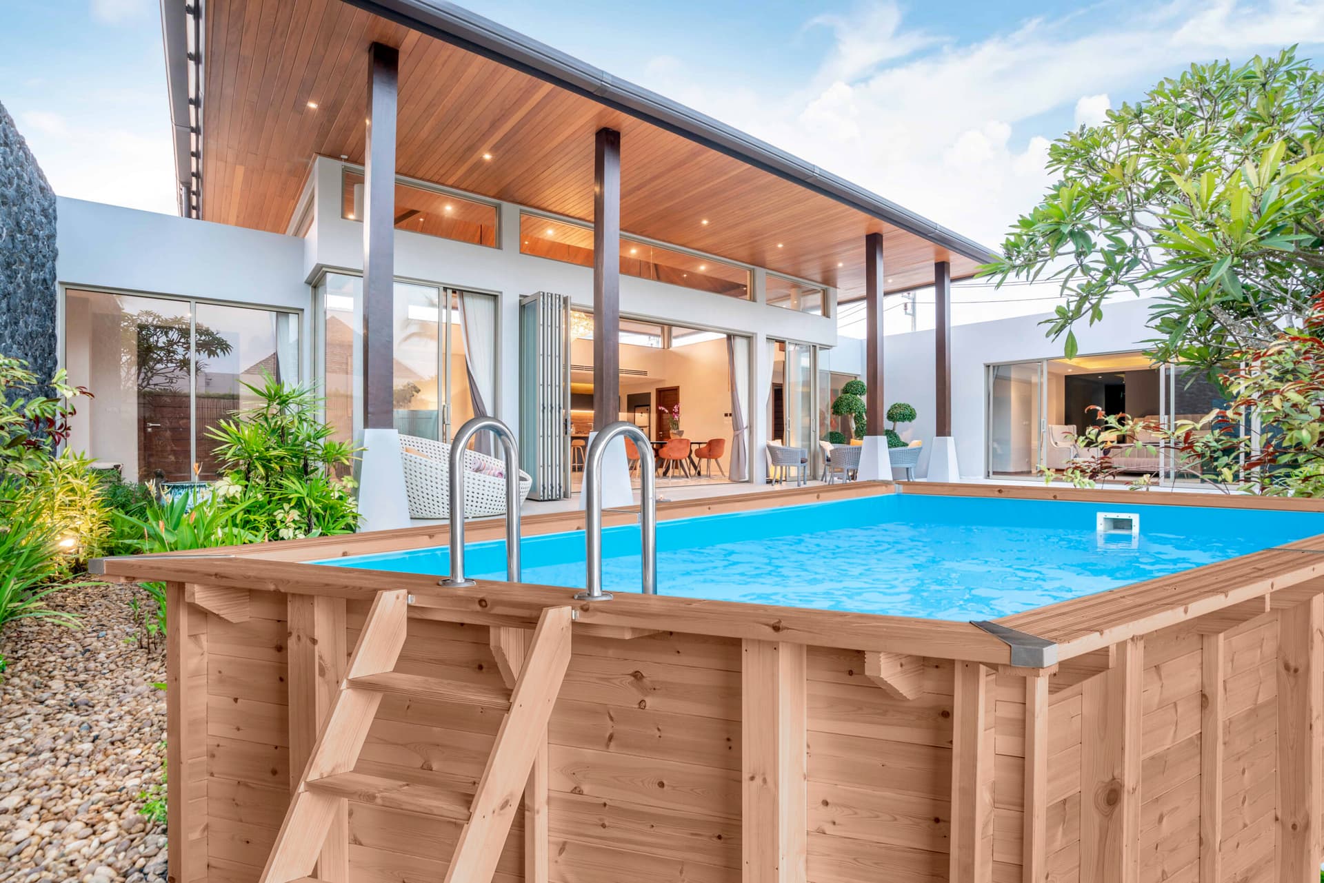 Seashell Happiness Wooden pool