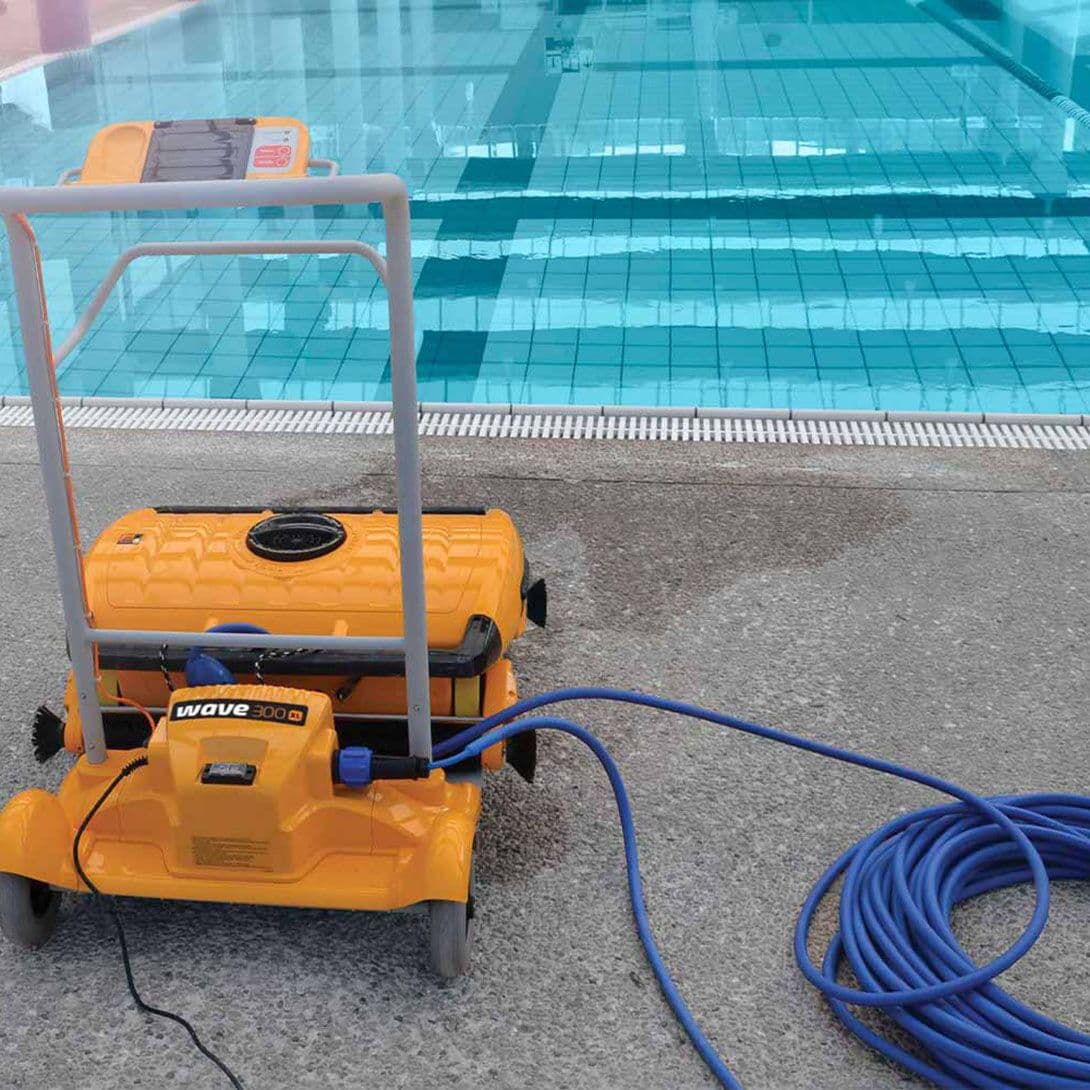 Dolphin Wave 300XL Pool Cleaner Commercial Swimming Pool Floor Walls Waterline for pools up to 25-60m 6