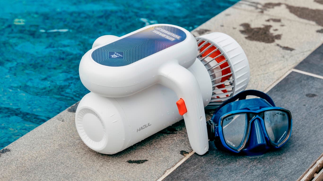 Underwater Scooter Hagul EZ Watersports, Diving, Training and hours of fun in the Sea or Swimming Pools