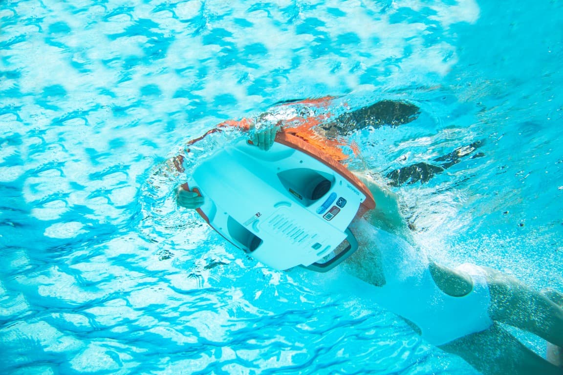 Underwater Scooter Swii Watersports, Diving, Training and hours of fun in the Sea or Swimming Pools 7