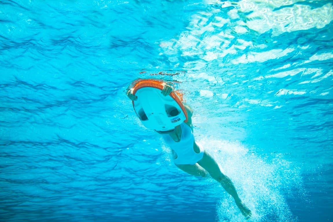 Underwater Scooter Swii Watersports, Diving, Training and hours of fun in the Sea or Swimming Pools 6