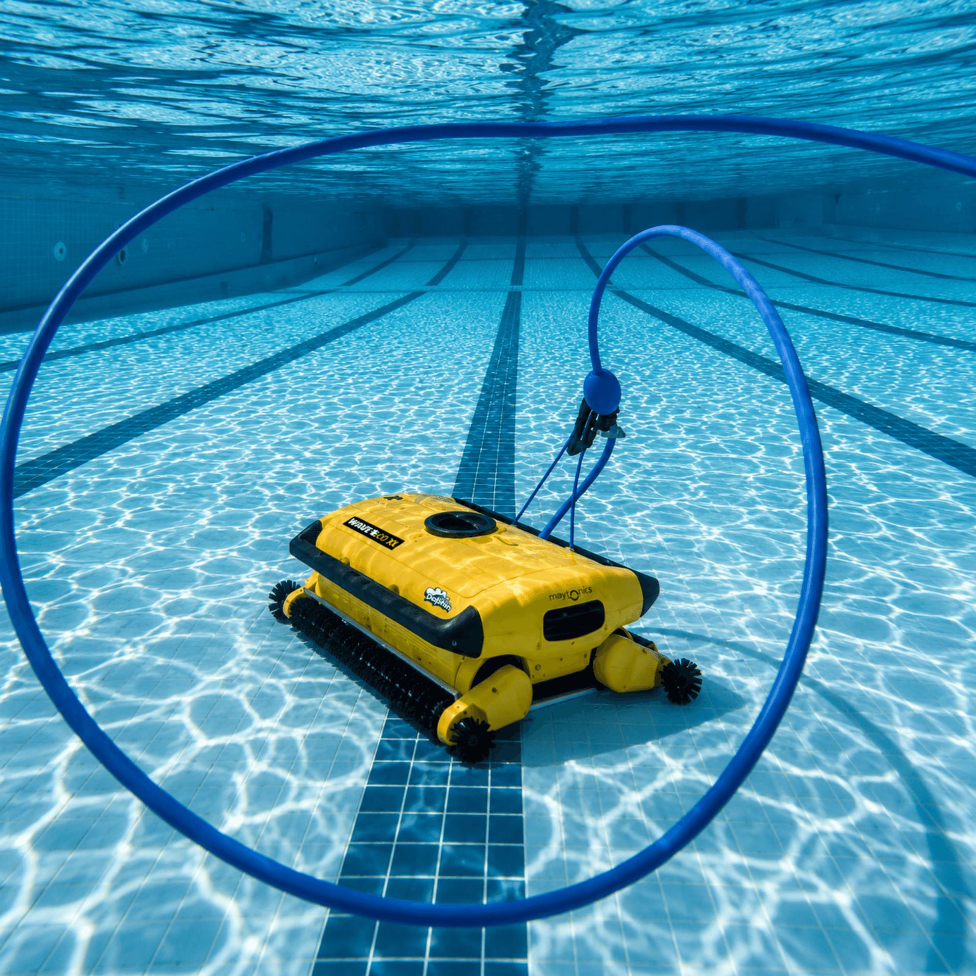 Dolphin Wave 300XL Pool Cleaner Commercial Swimming Pool Floor Walls Waterline for pools up to 25-60m 3