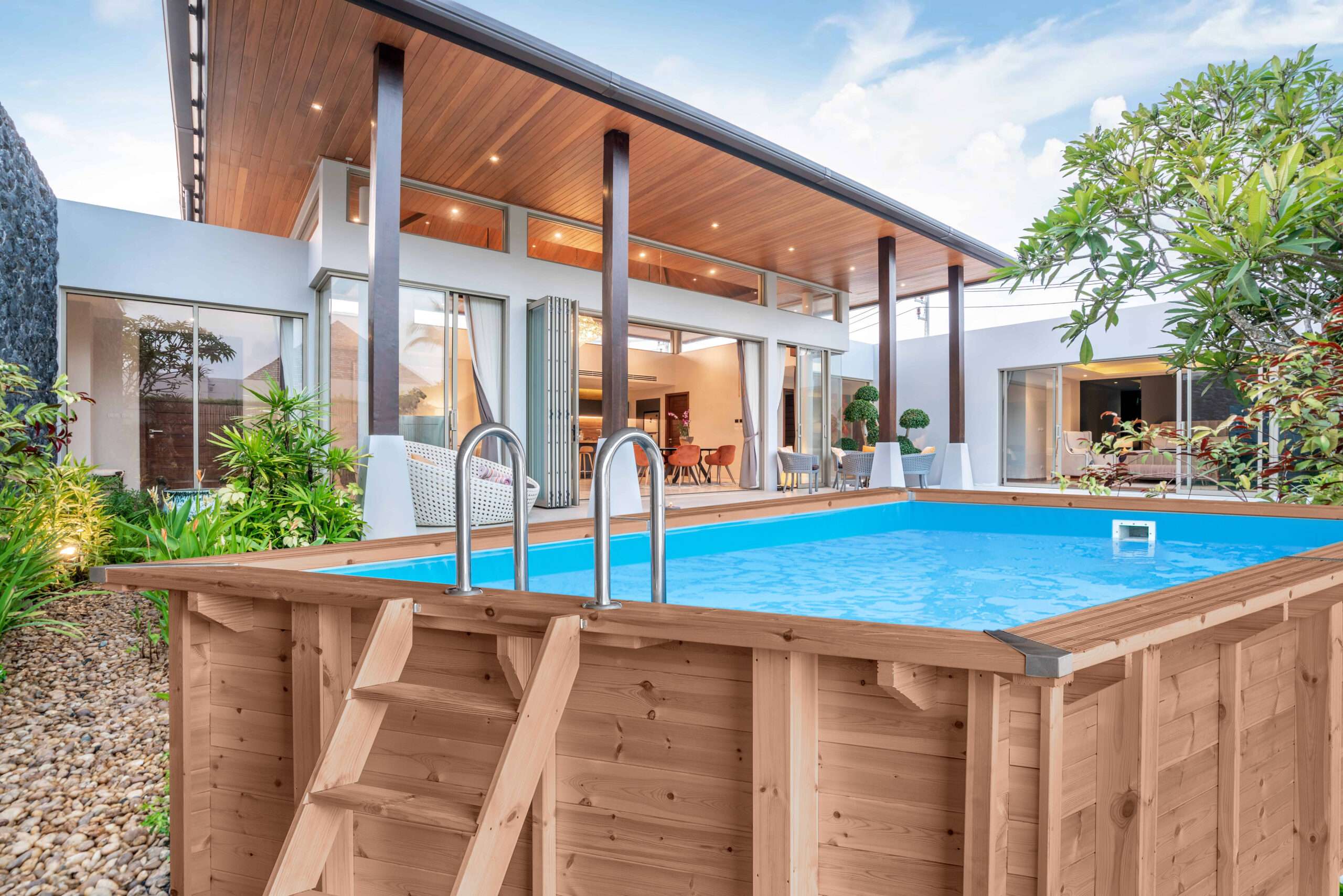 Seashell Happiness Wooden pool